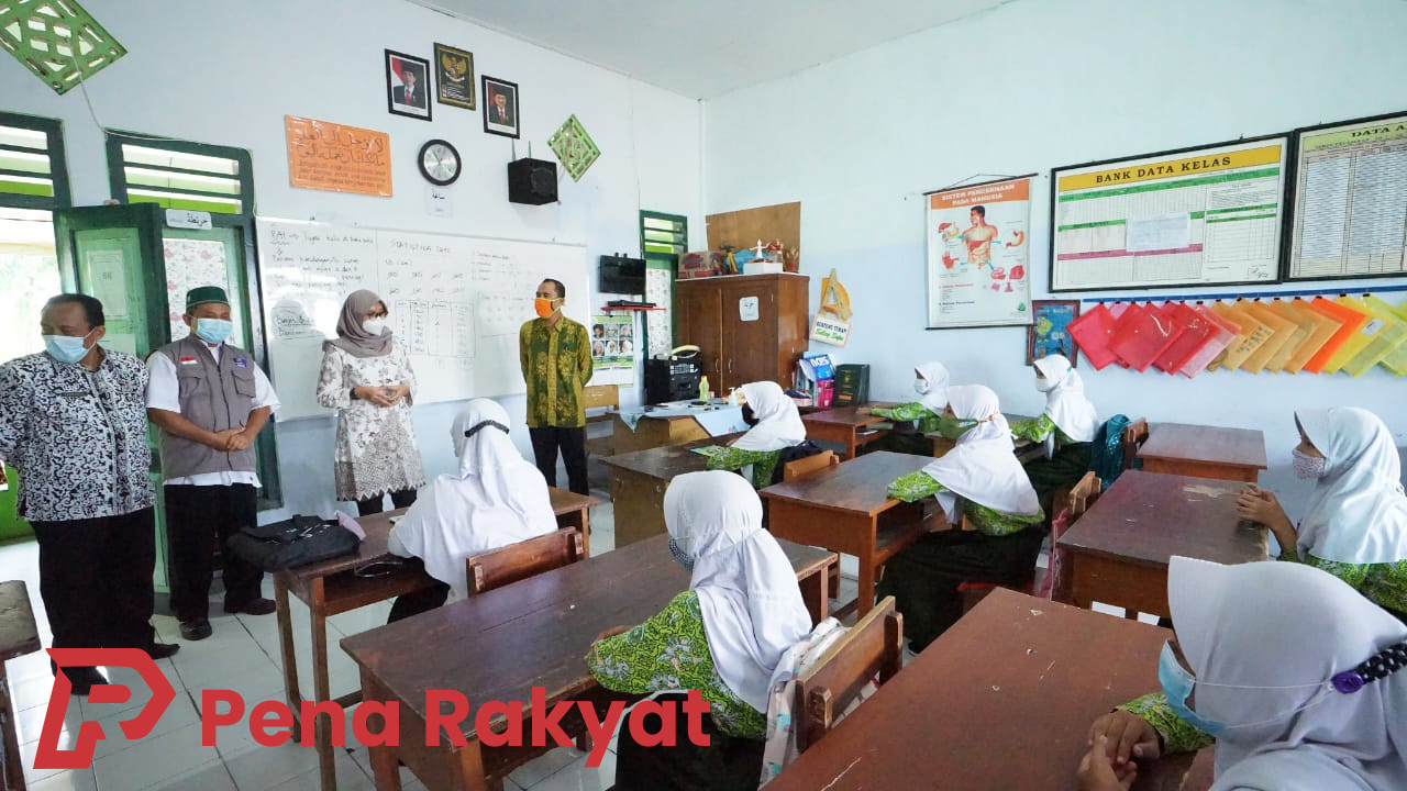 Dispendik Banyuwangi Terjun ke Desa-desa Masifkan Gerakan Wajib Belajar 12 Tahun