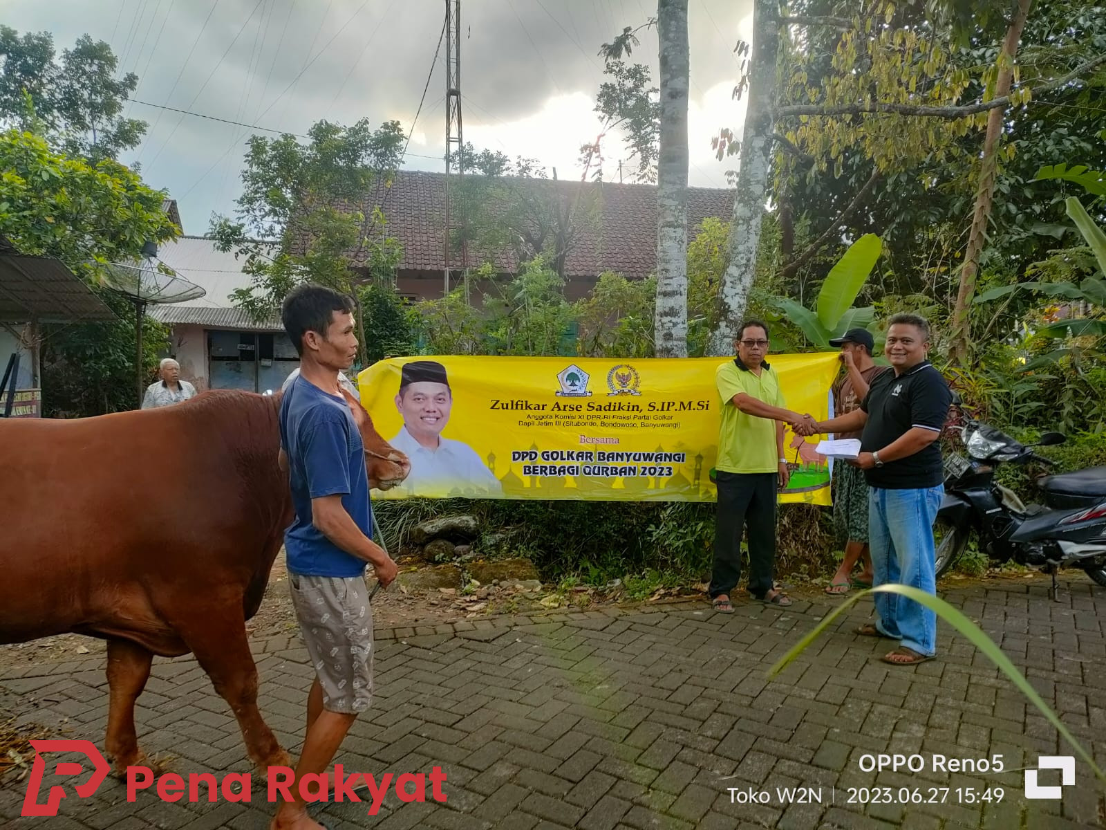 Bang Zul Kirim 20 Ekor Sapi untuk Warga di Dapil III Jatim