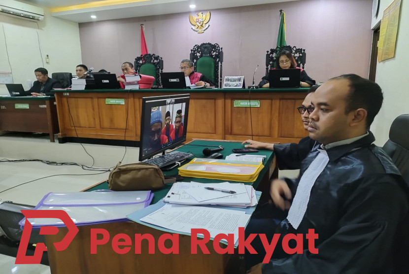 Sidang Ke-4 Pejuang Pakel Diwarnai Aksi Demo Warga 